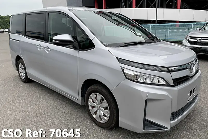 Toyota / Voxy 2018